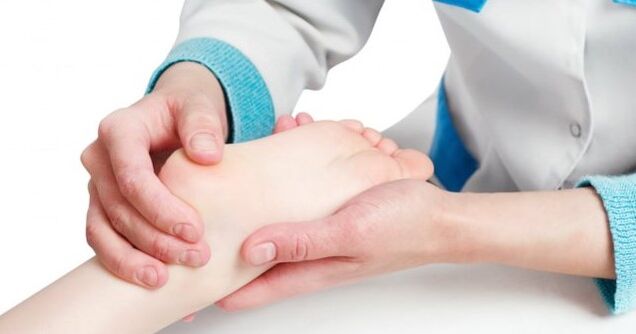 Déformation valgus du pied chez les enfants